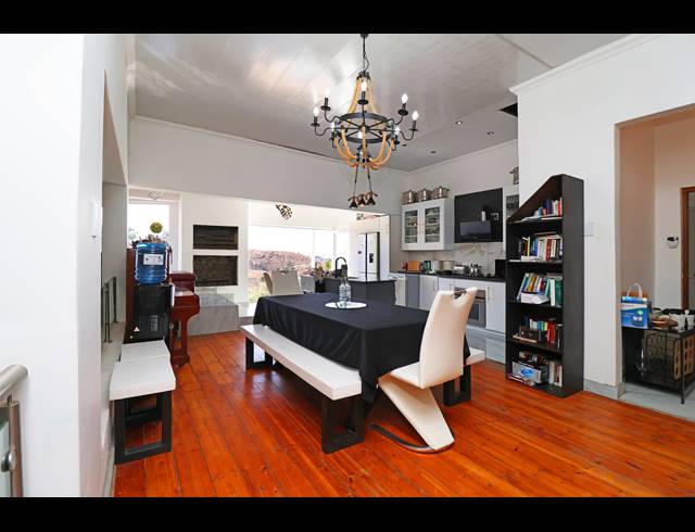 3 BEDROOM HOUSE FOR SALE IN MELVILLE